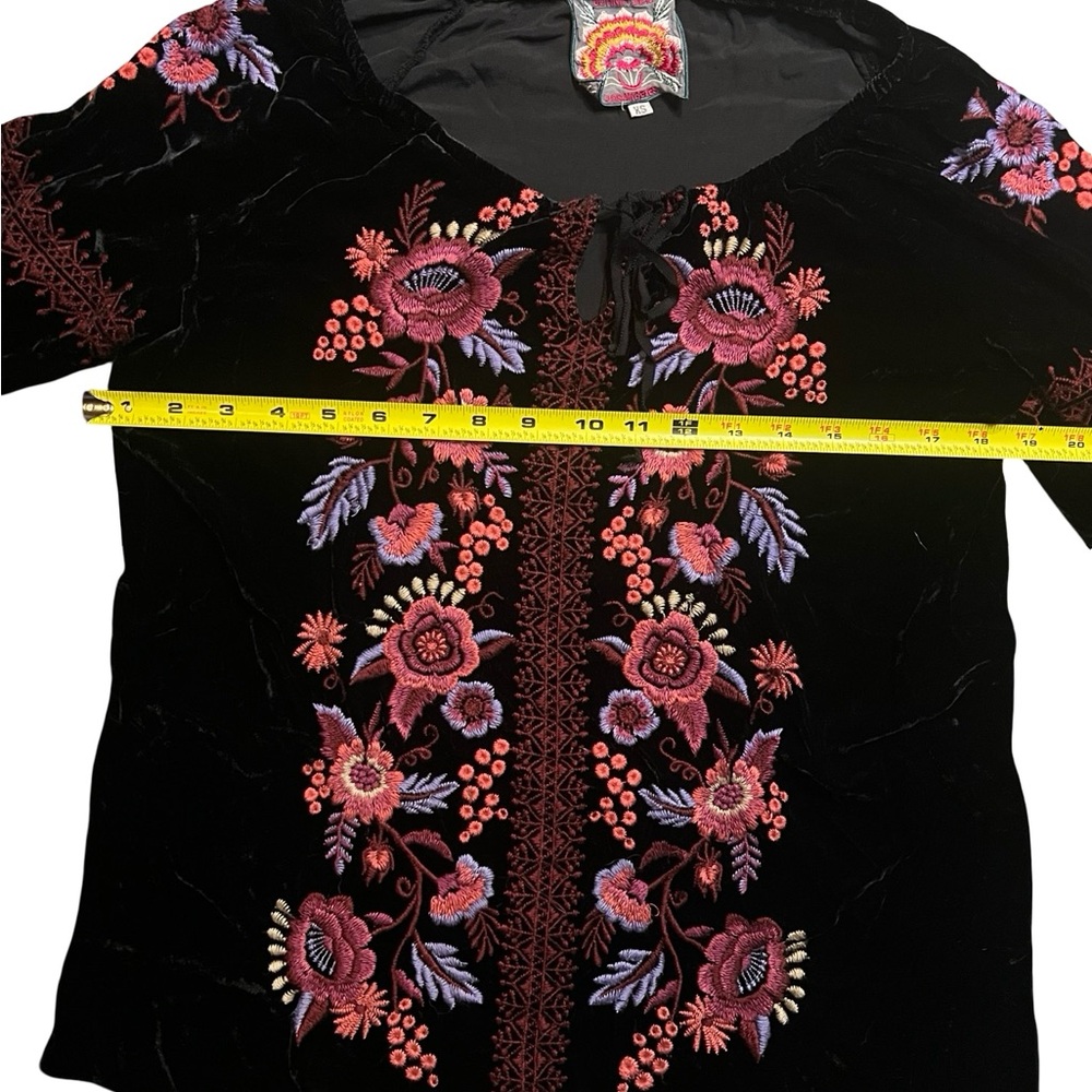 Johnny Was Velvet Embroidered Top XS – Black Floral Boho Blouse - Picture 4 of 8